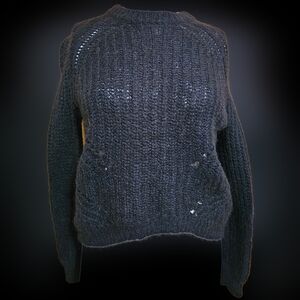 💙 37. Wilfred Size Small Black Knit Sweater